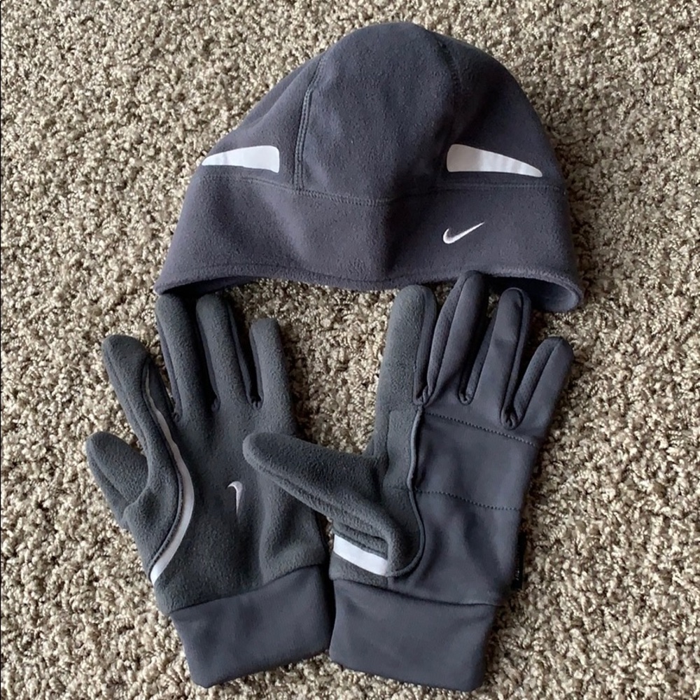 Nike Therma-Fit running hat and gloves